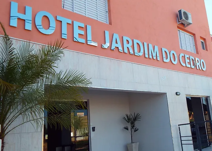 Hotel Jardim do Cedro